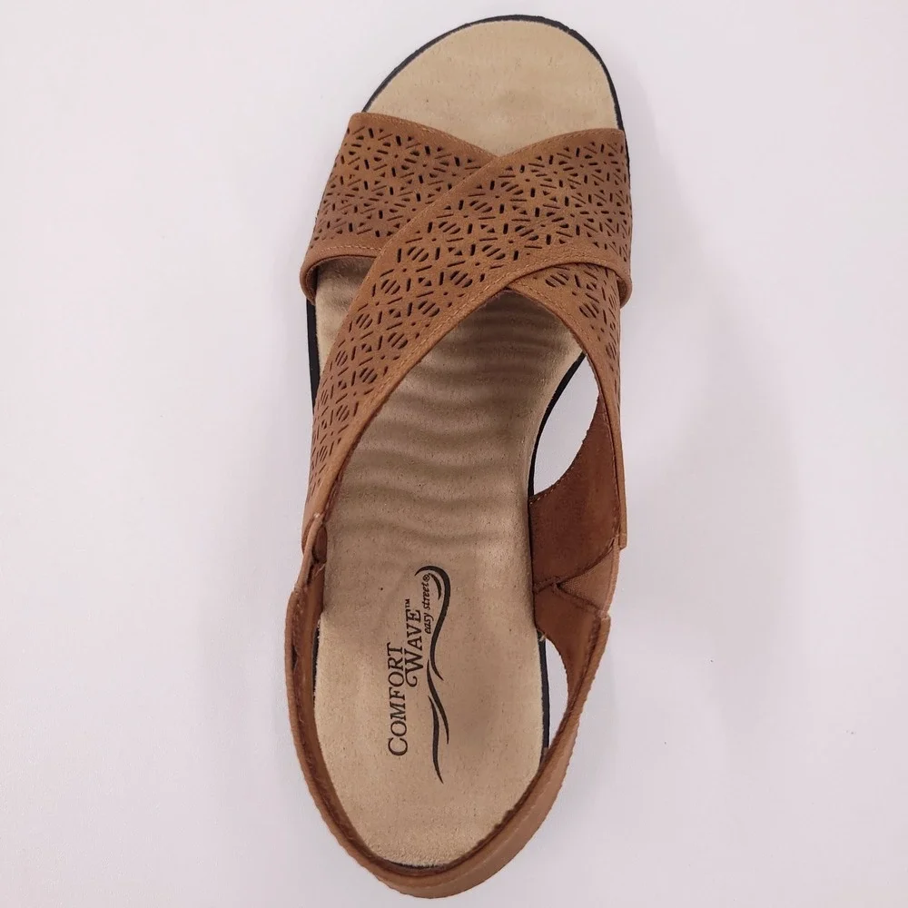 Easy Street Comfort Wave Claudia Slingback Sandals Tan Womens 7.5 N‎ Slip On